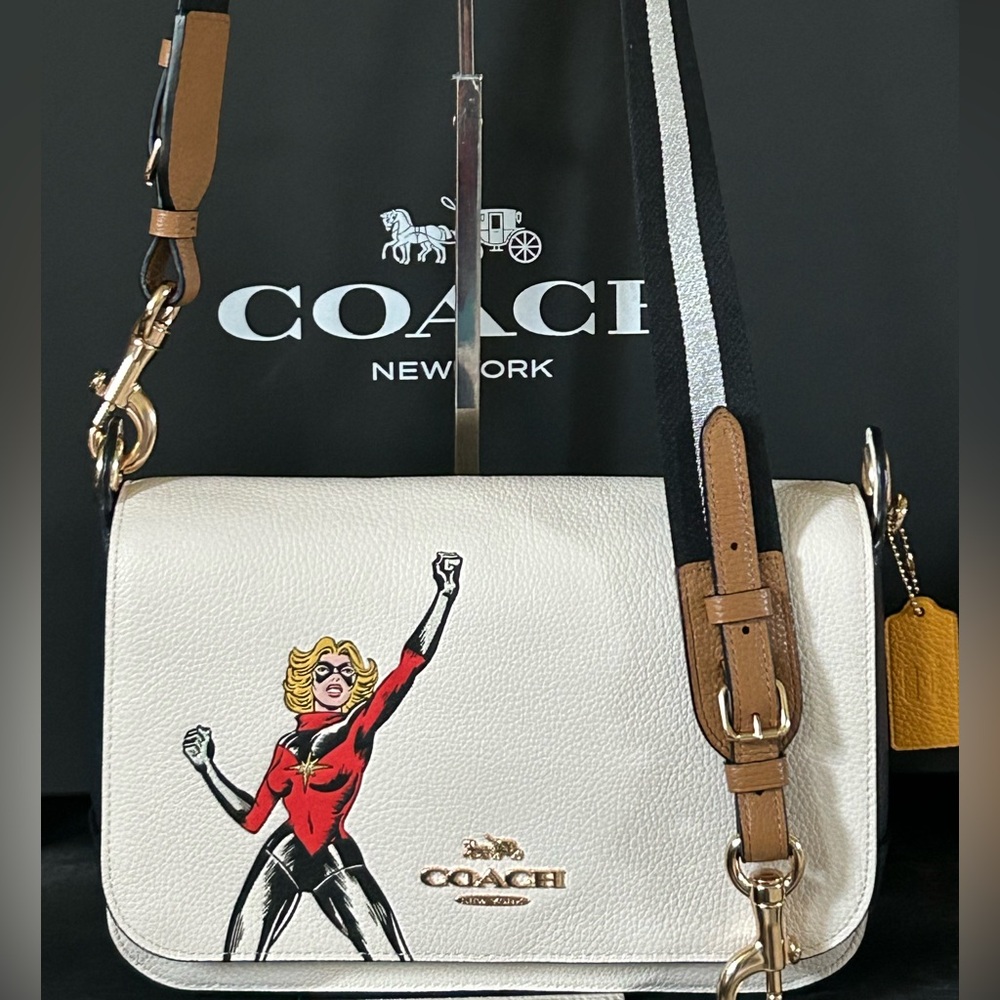 COACH | MARVEL Pebble Leather Jess Messenger Crossbody Bag with Carol Danvers
